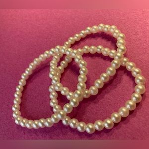 Women’s beaded bracelet